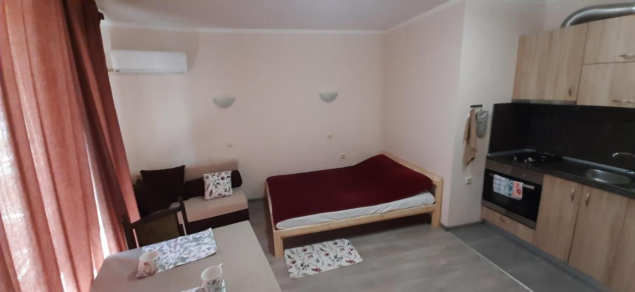 На Море В Сарафово Burgas City Eksteriør billede