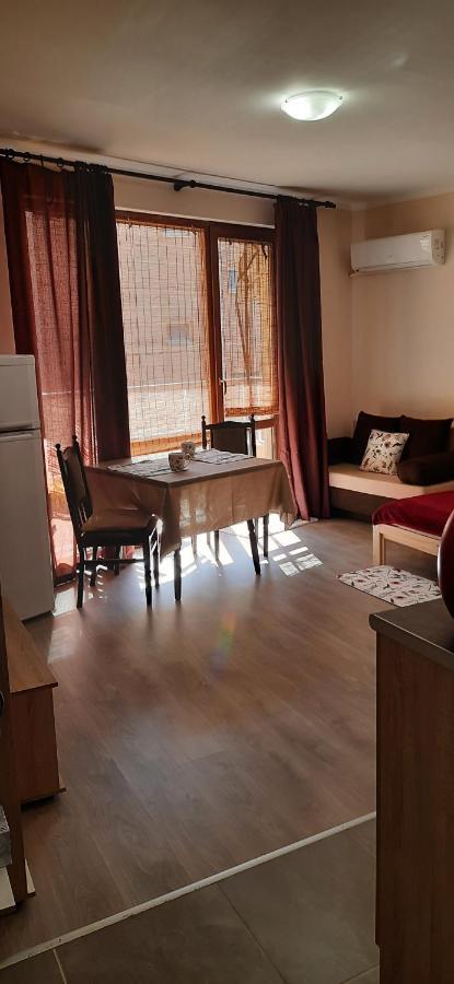 На Море В Сарафово Burgas City Eksteriør billede
